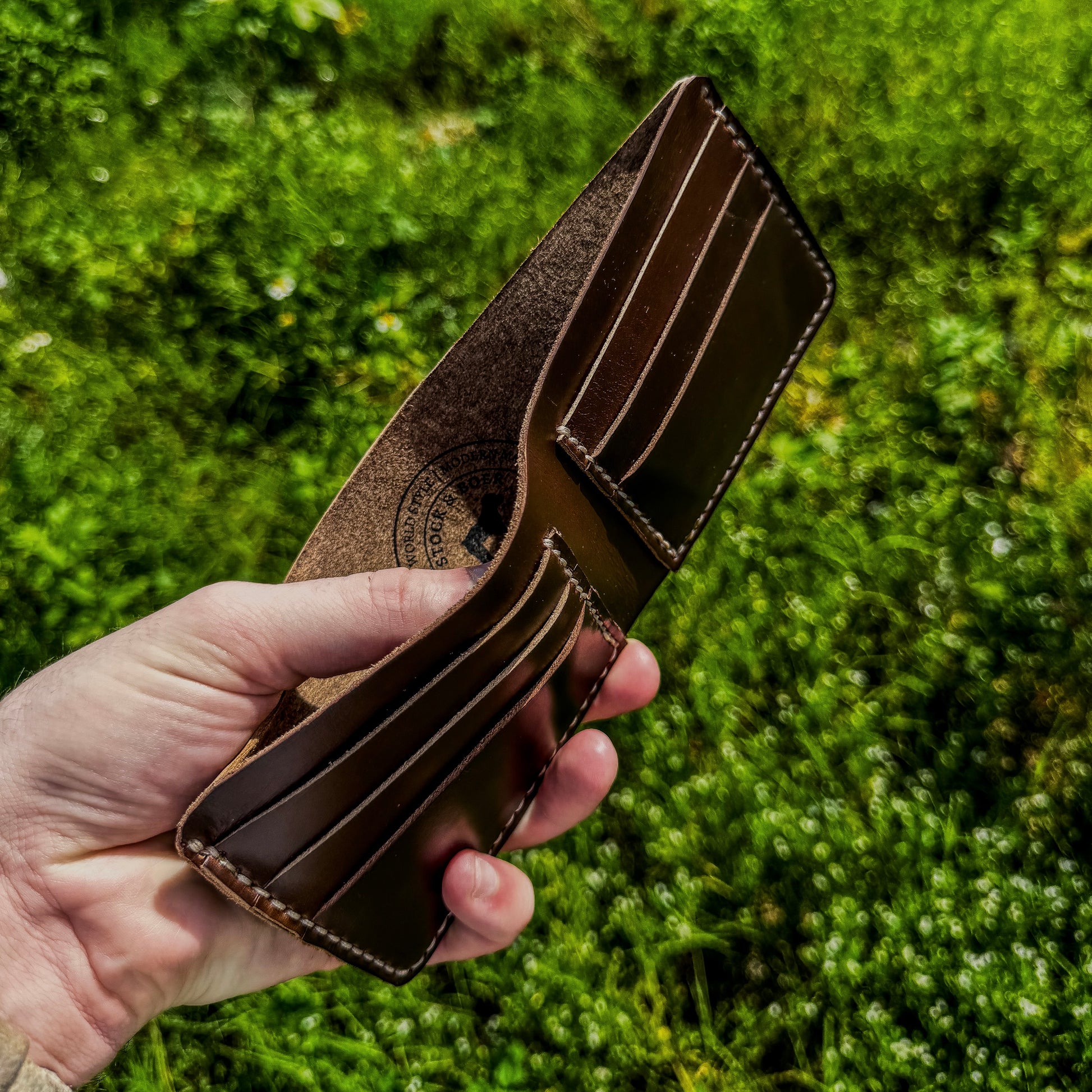 No. 2 FRONTIERSMAN Leather Bifold Wallet - Horween Chromexcel