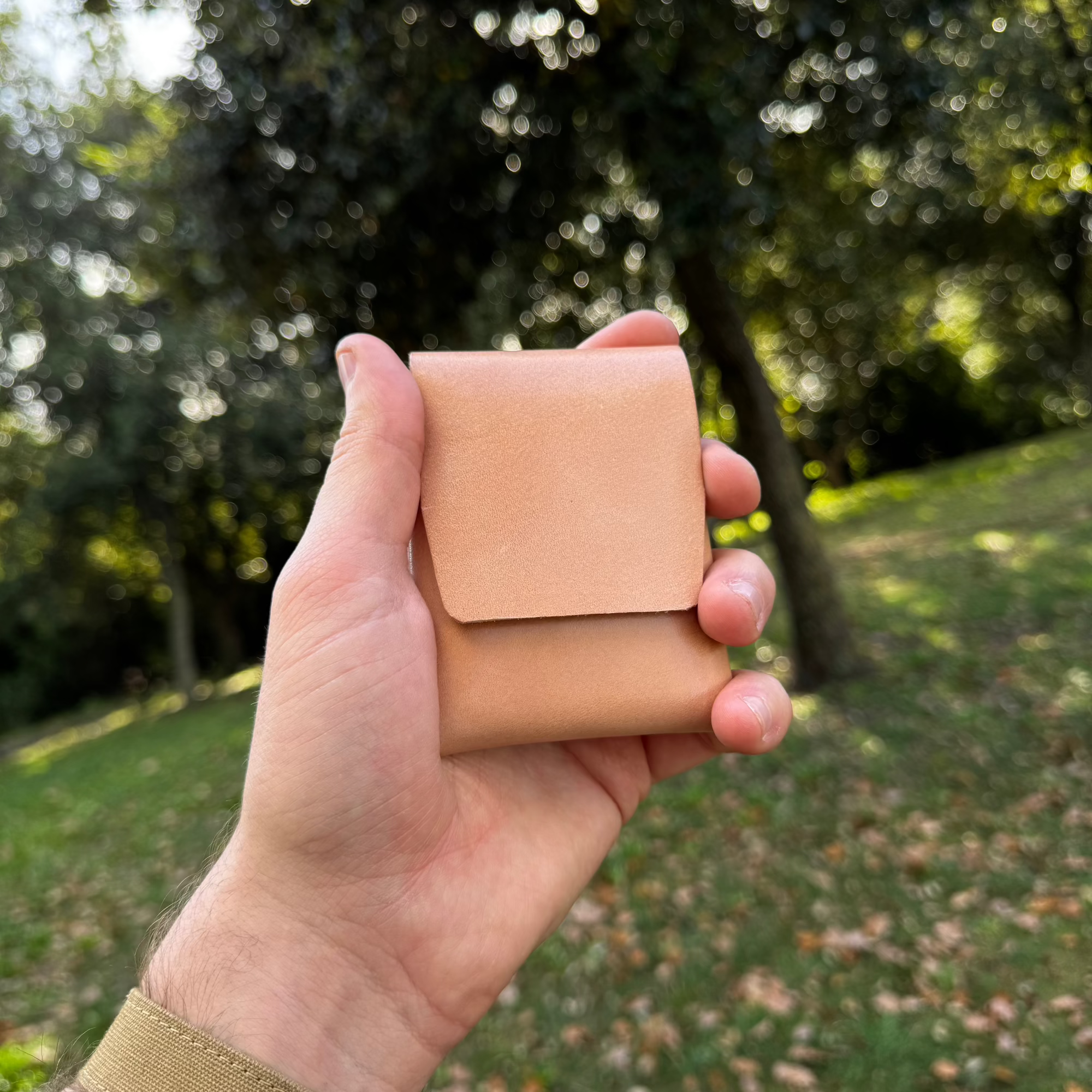No. 66 Woodsman Leather Fold Wallet, Wicket and Craig Russet, Front Flap