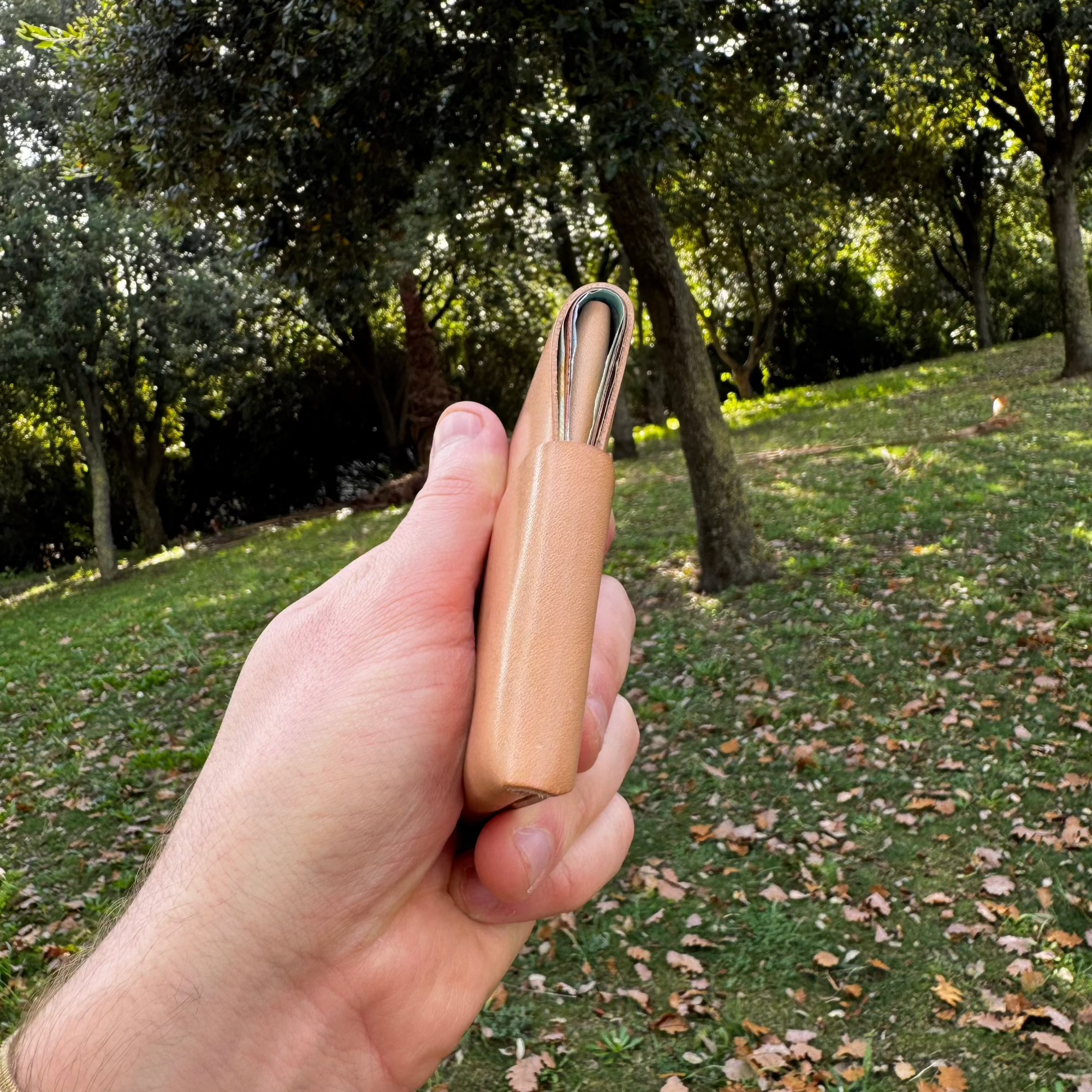 No. 66 Woodsman Leather Fold Wallet, Wicket and Craig Russet, Side Closed