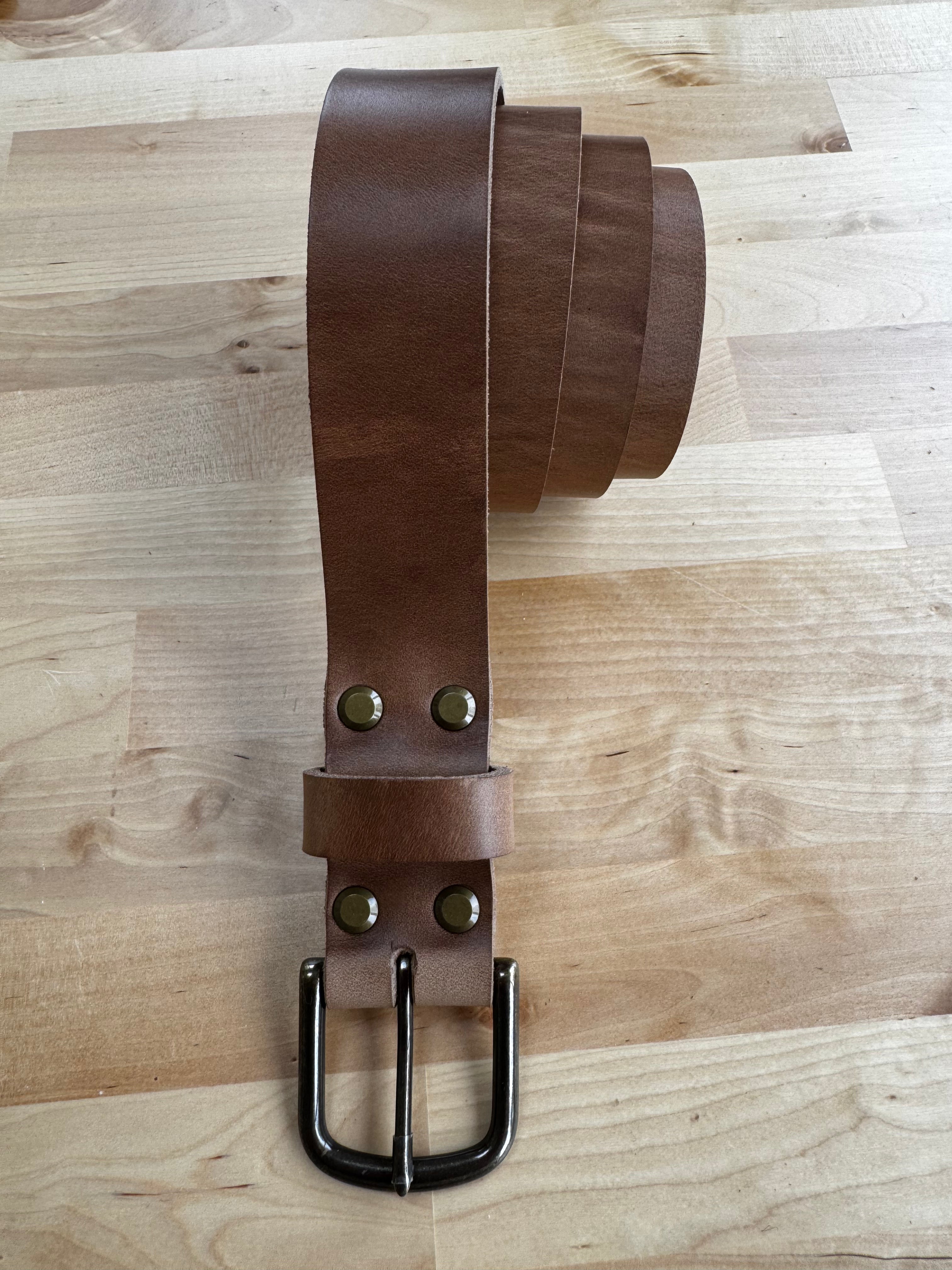 No. 8 Vaquero Full Grain Leather Belt, Horween Natural Chromexcel Leather, Top