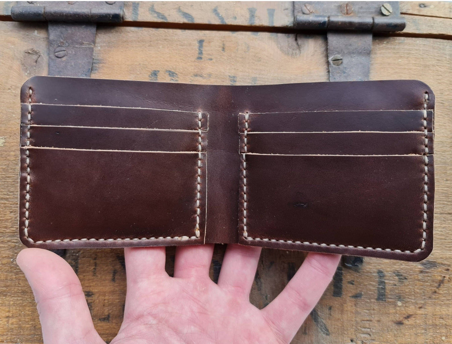 The Frontiersman men's leather wallet with cash and card holder in Brown leather - inside wallet